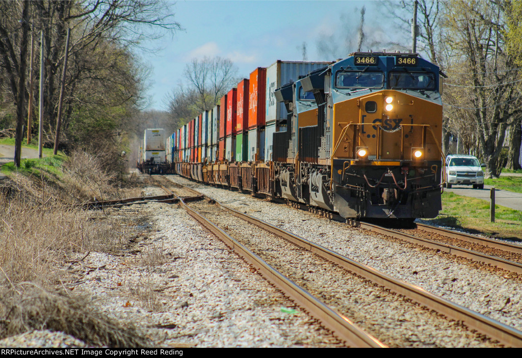 I025